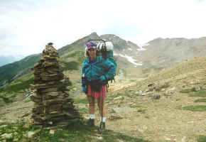 The cutoff trail down to Curator Campground.