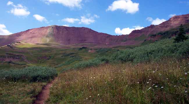 Wet Maroon Pass is just up ahead!