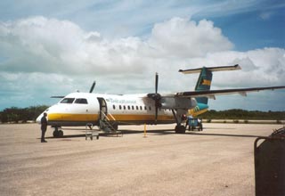 Bahamas Air arriving in Deadman's Cay