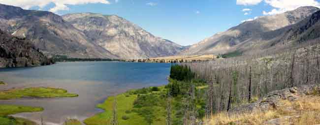 Looking back at East Rosebud Lake