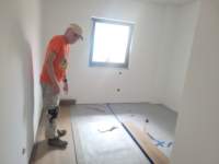 davelayinglaminateflooring_small.jpg