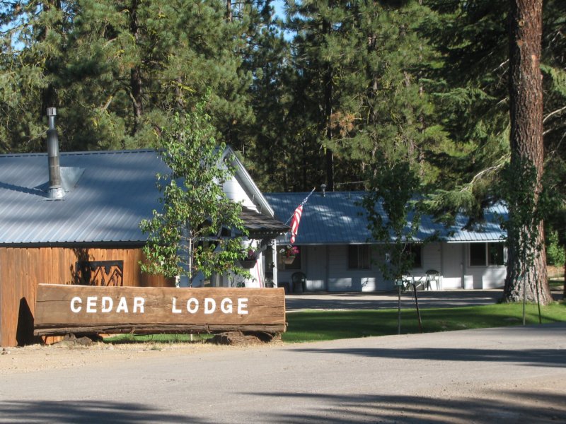 cedarlodge.jpg